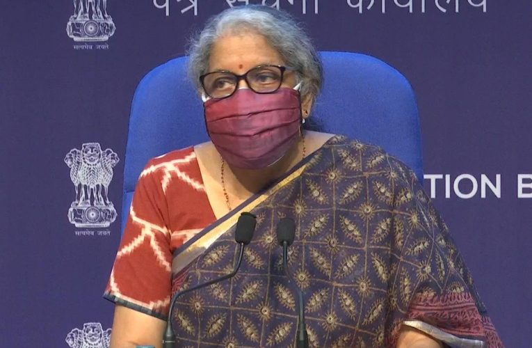 वित्त मंत्री ने GST Council की बैठक में लिए कई अहम् फैसले , कोविड-19 से जुड़ी मुफ्त सामग्री पर आई-जीएसटी हटाने का लिया फैसला