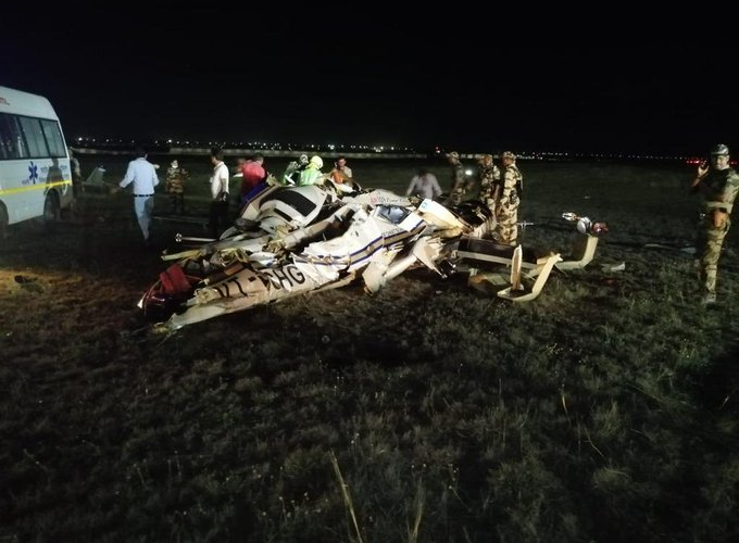 रायपुर हवाई अड्डे पर स्टेट हेलीकॉप्टर हुआ दुर्घटनाग्रस्त, हादसे में दो पायलट की हुई मौत