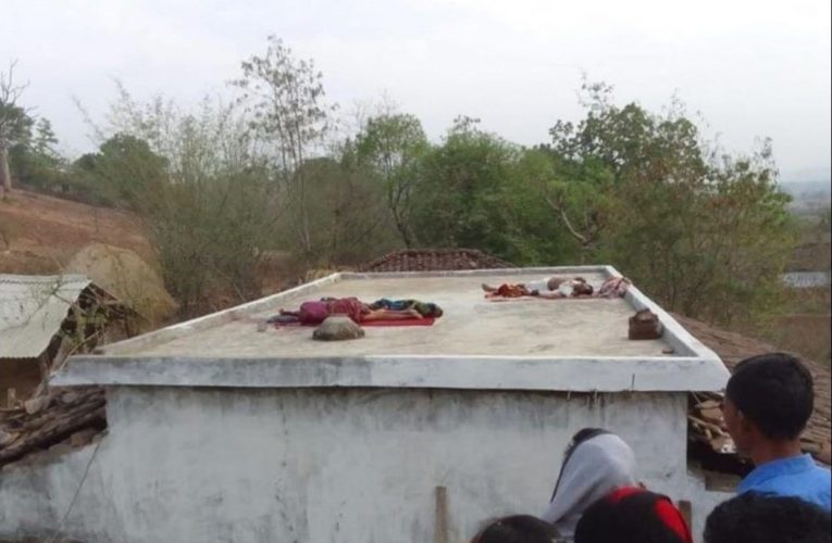 मध्य प्रदेश: आदिवासी परिवार के तीन सदस्यों की गाला रेतकर हत्या,  महिला का सिर काटकर एक किलोमीटर दूर पेड़ पर लटकाया