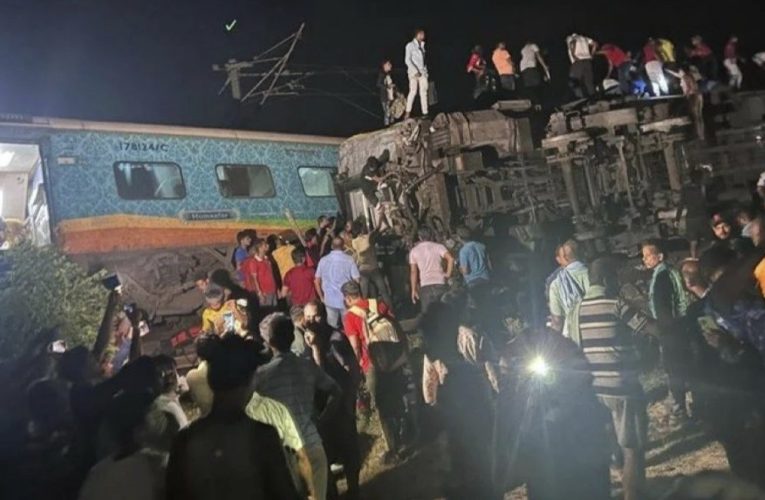Odisha Train Accident: ओडिशा के बालासोर में ट्रेन हादसा में  900 से अधिक  लोग हुए घायल, कई यात्रियों की मौत की खबर