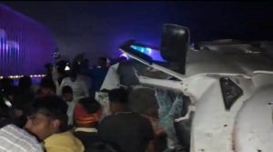 Kaimur Road  Accident:  तेज रफ़्तार कार और कंटेनर की जबरदस्त टक्कर, भोजपुरी  गायक समेत 9 लोगो की मौत