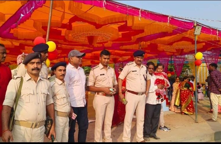 सारण जिले के कोपा थाना प्रभारी पिंटू कुमार ने किया छठ घाटों का निरीक्षण,
