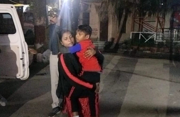 पुलिस ने ताबड़तोड़ छापेमारी करते हुए 11 घंटे में अपहरणकर्ता से मासूम को किया बरामद